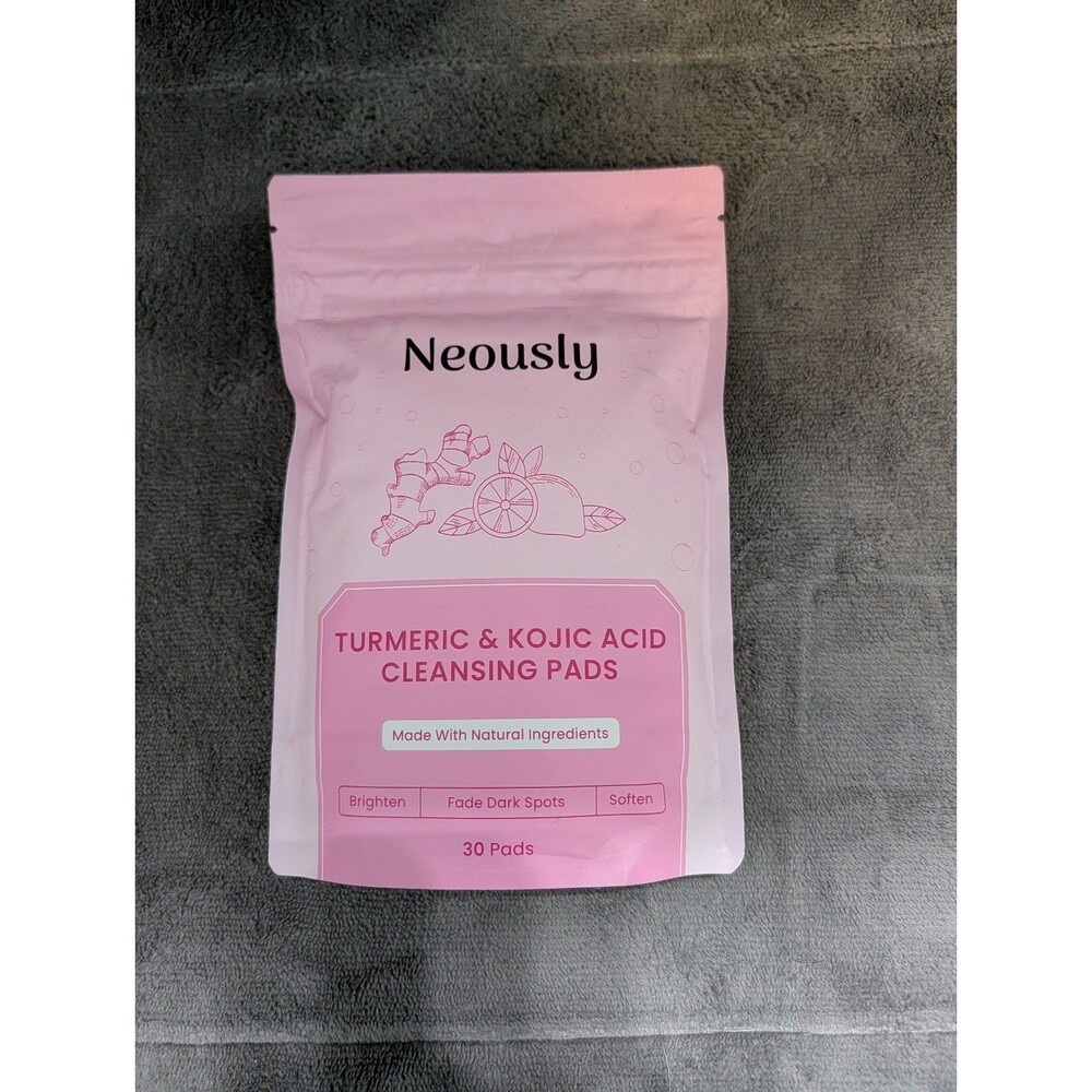 Neously turmeric and cogic acid cleaning pads